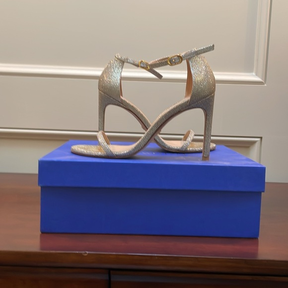 Woman’s sandal - Picture 2 of 4